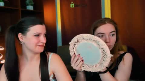 stella_flower online show from April 4, 5:25 am