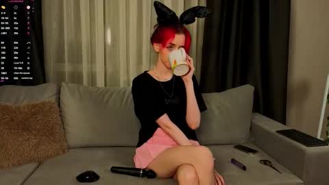 Stella online show from March 19, 8:14 pm