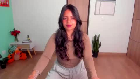 Snapshot of stellartois_ chatting on September 28, 11:19 am sara  instagram sariishalove online show from September 28, 11:19 am