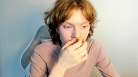 S T E L L A online show from January 19, 9:41 am