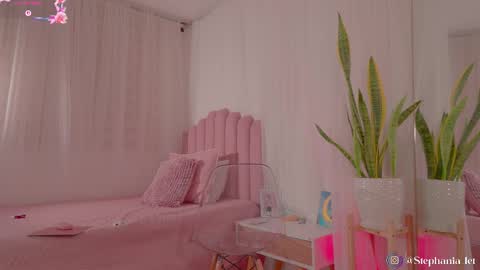 stephania_let online show from November 11, 4:42 pm