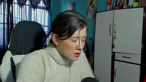 Stephany  independient model  online show from June 3, 2:33 pm
