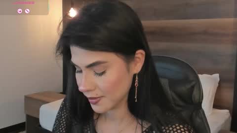 S T E P H A N Y A online show from March 5, 8:07 pm