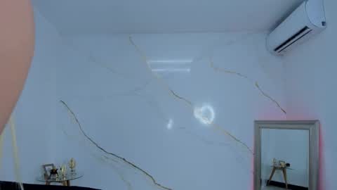 Stefanny online show from December 17, 12:50 am