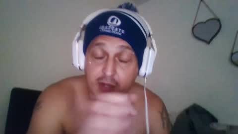 NineTwoFIve...... online show from December 22, 5:09 pm