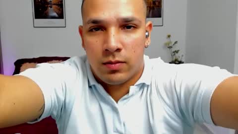 steve__ross online show from December 18, 3:02 am