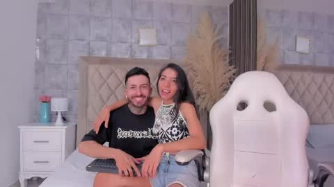 stevenandlaura_ online show from May 14, 9:02 pm