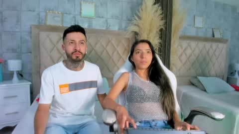 stevenandlaura_ online show from April 23, 8:10 pm