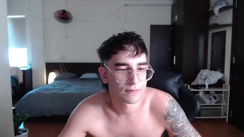 Alex   online show from May 11, 3:13 am