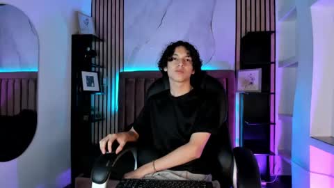 Sthepano  online show from June 7, 3:22 am