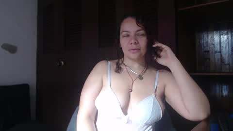 sthepany_gold online show from September 22, 1:15 pm