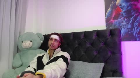 stiven online show from March 3, 3:35 am