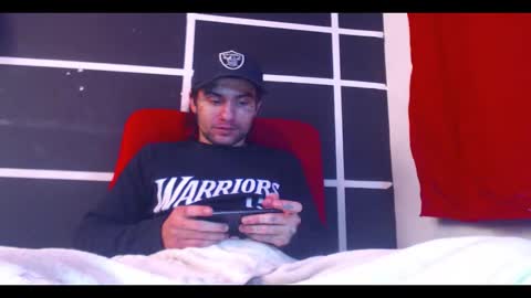 stiven online show from November 18, 2:31 pm