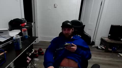 stonedpanda77 online show from February 6, 2:37 am