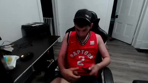 stonedpanda77 online show from July 1, 9:56 pm