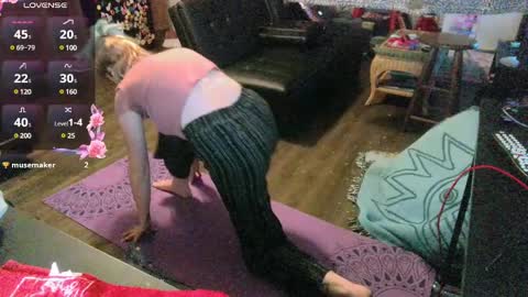 Stormythunder online show from February 11, 10:25 am