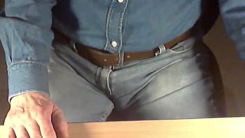 Dave online show from November 29, 9:00 pm