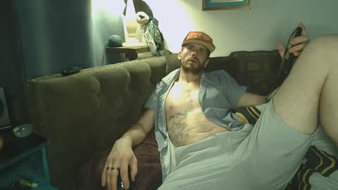 straitpipermann22 online show from September 8, 3:33 pm