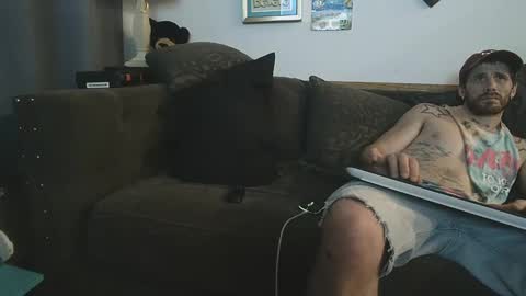 straitpipermann22 online show from October 7, 1:34 am