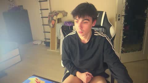 Ray online show from December 19, 1:39 pm