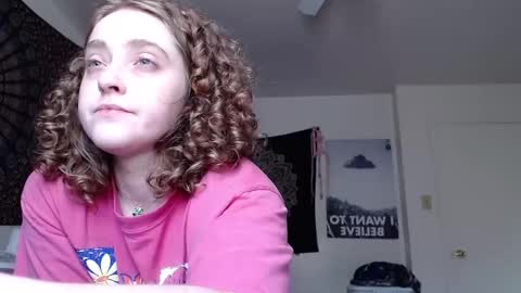 Strawberrylotsacake online show from March 22, 2:10 pm