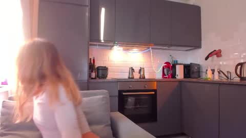 Tati and Lola online show from September 30, 2:27 pm