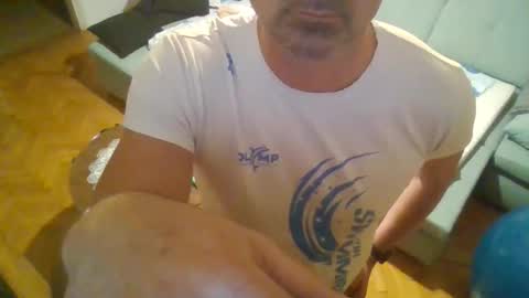 streaml1n3d online show from April 18, 7:07 pm