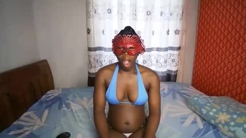 streetlioness online show from September 11, 6:25 am