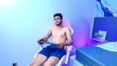 Javier online show from June 9, 12:49 pm