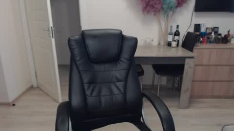 strong_guy_xxx online show from November 10, 11:24 am