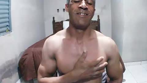 strongdaddyfantastic online show from July 29, 10:43 pm