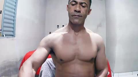 strongdaddyfantastic online show from May 26, 5:13 am