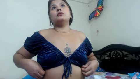 Stylevoluptuousvycky online show from January 20, 4:23 pm