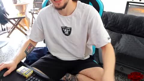 Im Substanc3  online show from February 19, 2:27 pm