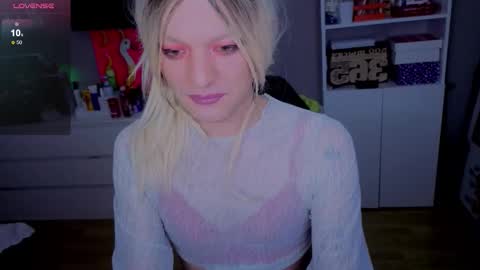 succubu_ss online show from March 5, 2:53 am