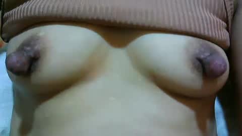 suckable_leigh online show from June 24, 1:23 am