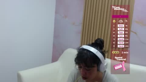 Sucky  online show from June 3, 11:57 am