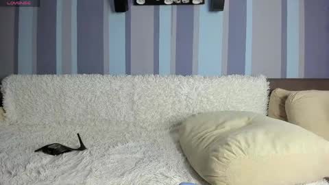 Kat Martinez online show from April 14, 11:57 am