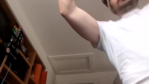 Sugar online show from April 12, 8:02 pm