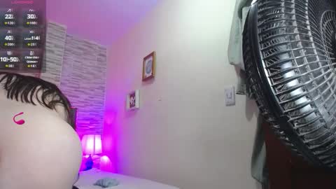 kira online show from March 5, 3:32 pm