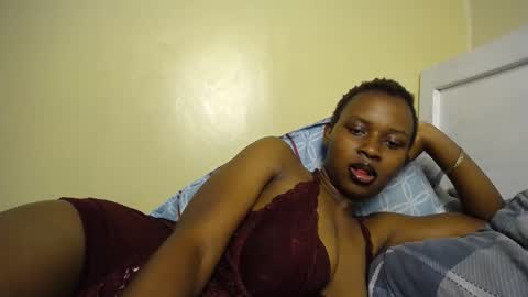 sugarsmile3 online show from February 26, 1:31 am