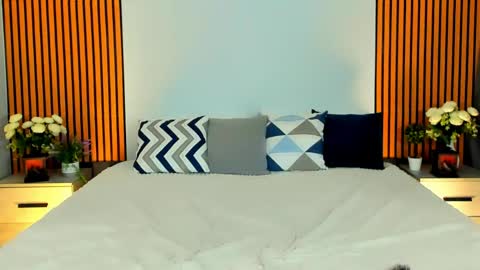 sugarwhisper online show from April 18, 7:58 pm