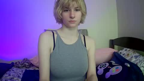 Ophelia online show from December 30, 3:25 am