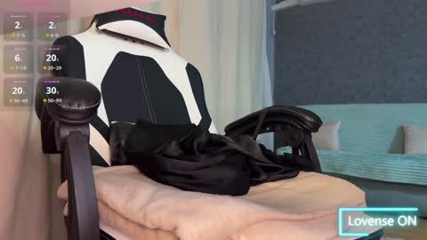 Emmy online show from December 19, 4:46 pm