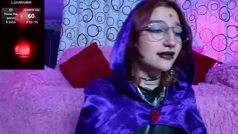 Snapshot of sukifuyu__ chatting on September 24, 1:23 am    online show from September 24, 1:23 am