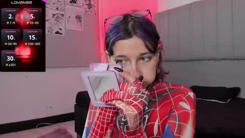 Snapshot of sukifuyu__ chatting on February 13, 12:21 pm    online show from February 13, 12:21 pm