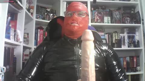 Sumisolatex online show from March 11, 6:00 pm