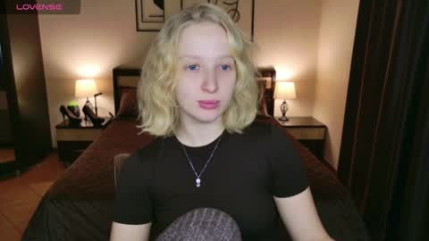 summerjem online show from December 2, 4:11 am