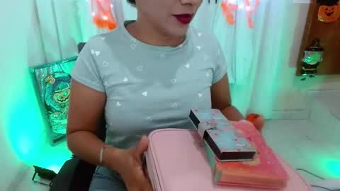 sun crystal online show from October 26, 2:12 am