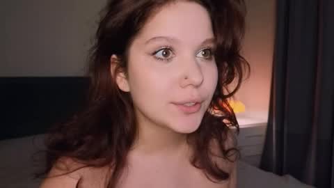 Snapshot of sunlovedamily chatting on October 26, 3:55 pm Amy online show from October 26, 3:55 pm